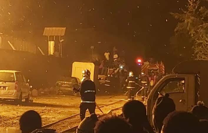 INCENDIE À "LA ROCHETTE": Combat épique entre les pompiers et les flammes